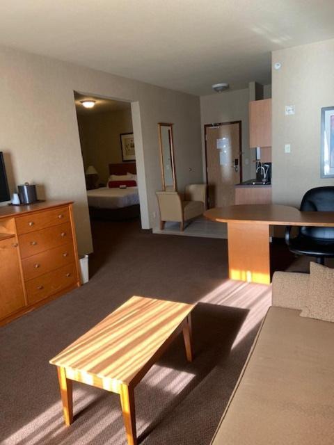 Hotel Clarion Pointe Rimbey Exteriér fotografie